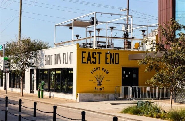 Building Photo - 4003 Rusk St