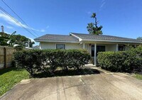 Building Photo - 2716 Banyan St