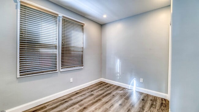 Building Photo - 5201 Ventnor Ave