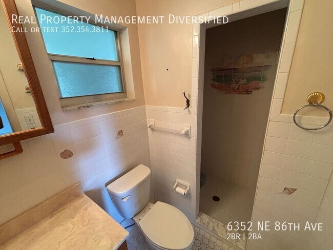 Building Photo - 6352 NE 86th Ave