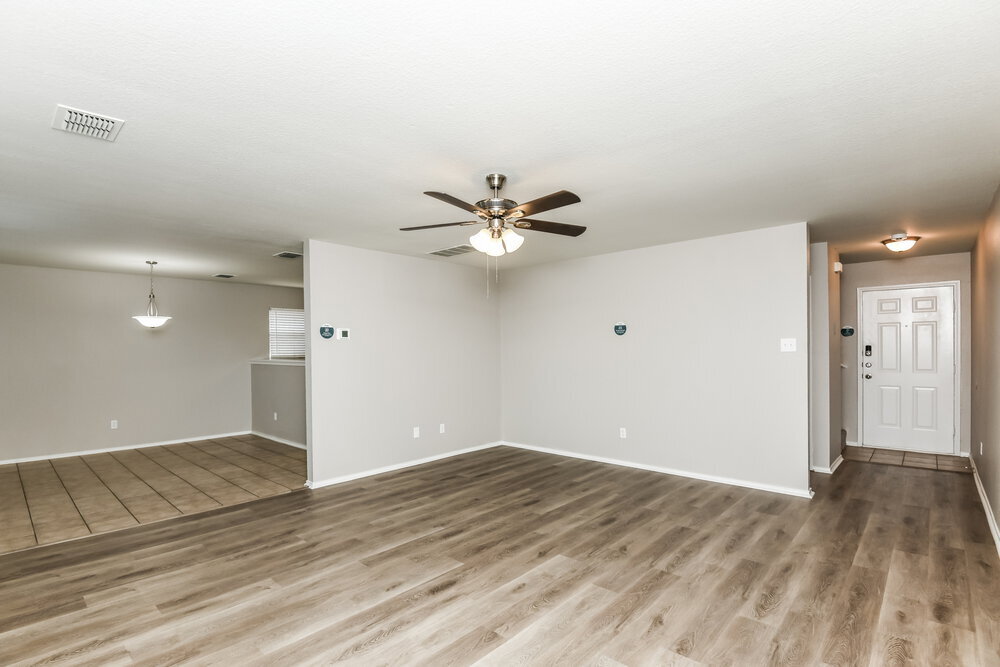 Building Photo - 6605 Meadow Way Ln