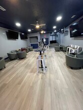 Building Photo - 3143 Brighton Rd