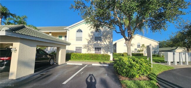 Building Photo - 4925 Sandra Bay Dr