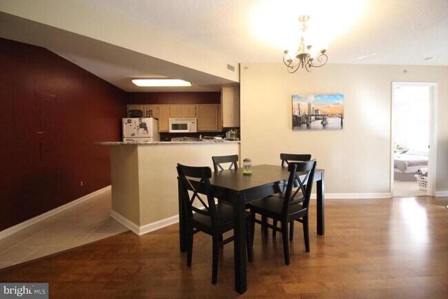 Building Photo - 1200 Braddock Pl