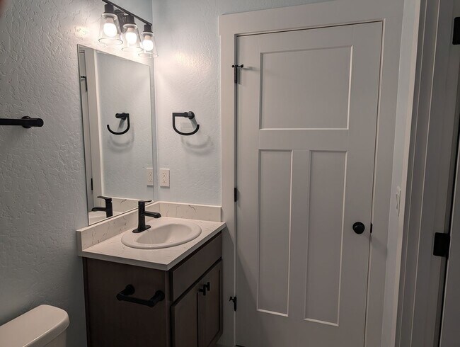 Building Photo - Brand New Single Level Home