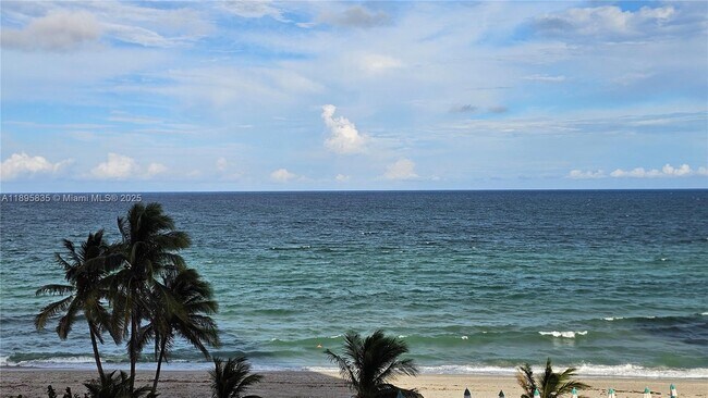 Primary Photo - 3140 S Ocean Dr