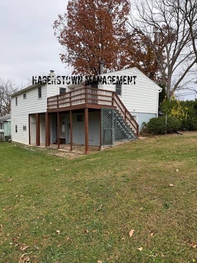 Building Photo - Just REDUCED - Single Level Living