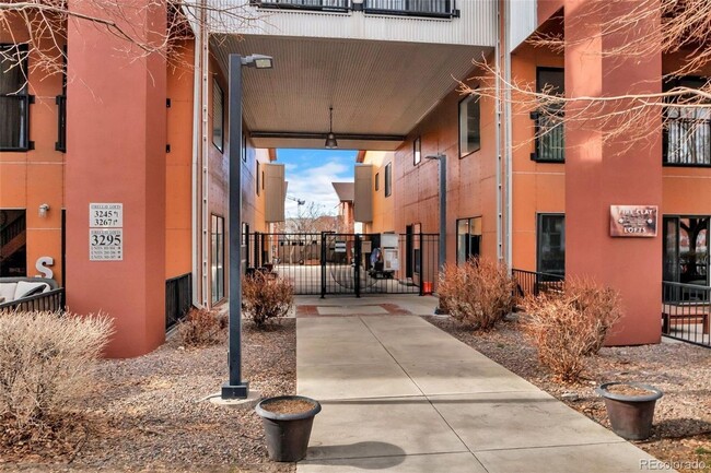 Primary Photo - Beauty in the RiNo Arts District Townhome!