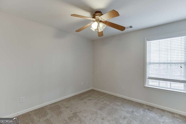 Building Photo - 300 Beckenham Walk Dr