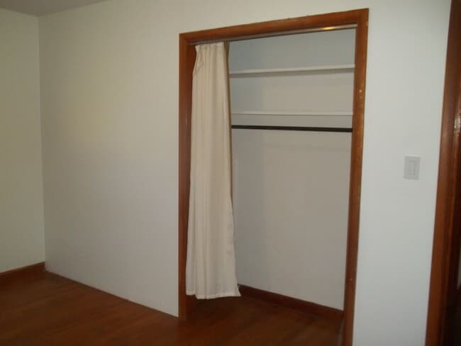 Building Photo - 115 Armstrong Cir