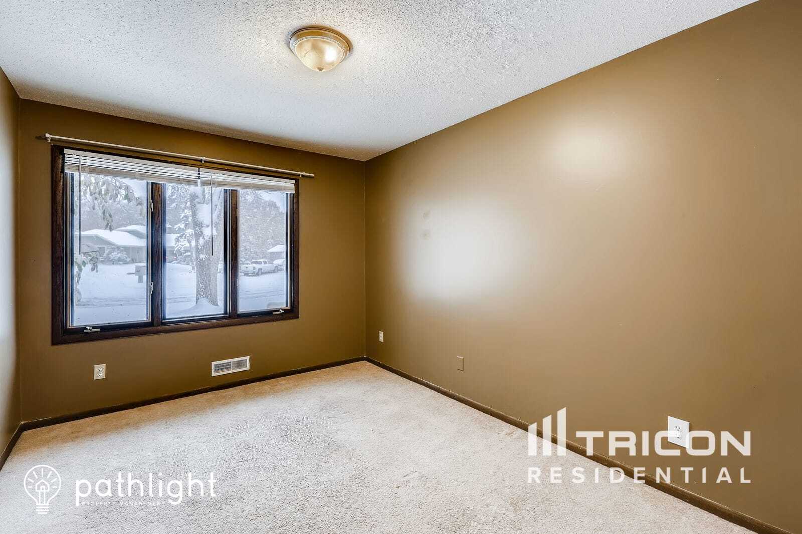 Building Photo - 8675 Westwind Cir