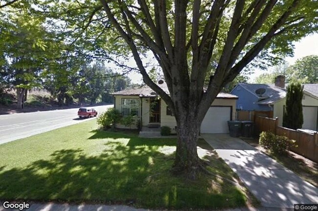 Primary Photo - ADORABLE 2/2 (East Sac Location) Duplex!