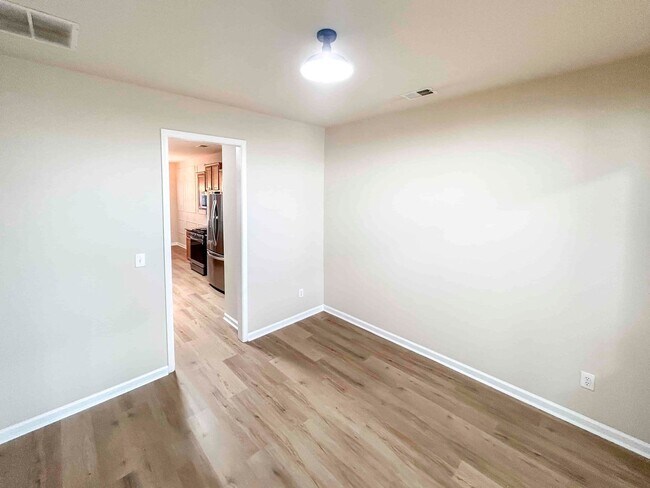 Building Photo - Immaculate 4 BR/3 BA Traditional in Acworth!