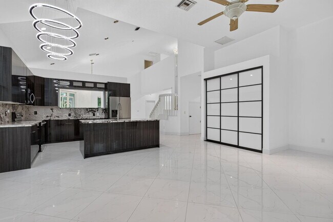 Building Photo - 7087 NW 78th Pl