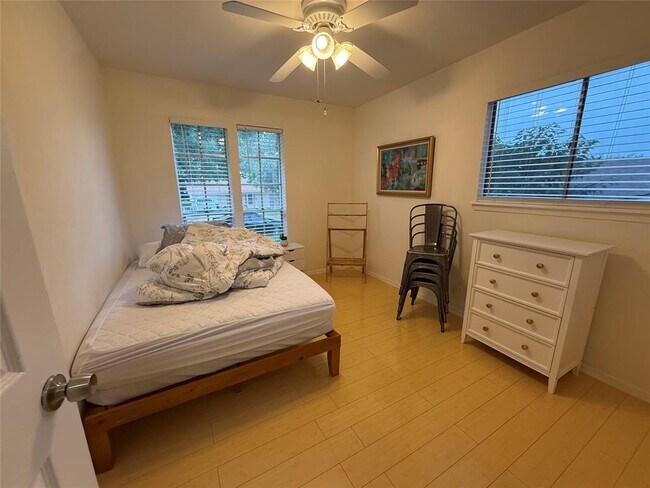 Building Photo - 6307 Huntleigh Way