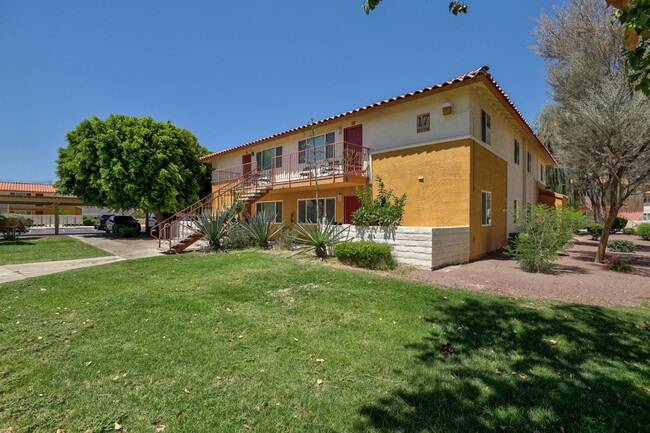 Building Photo - Encanto Apartments