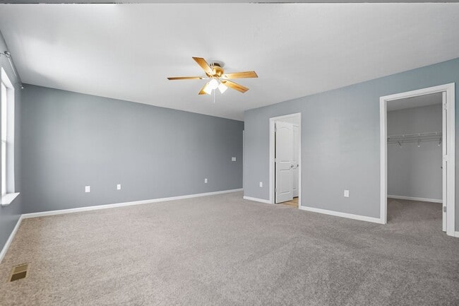 Building Photo - Spacious 4 Bedroom, 2.5 Bathroom home in Morrow, OH!