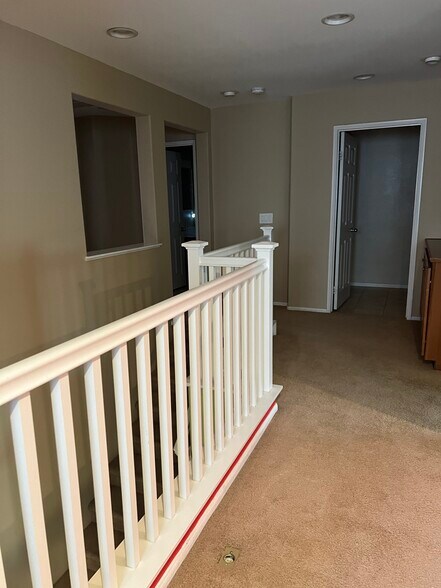 Building Photo - 12851 Serpentine Way