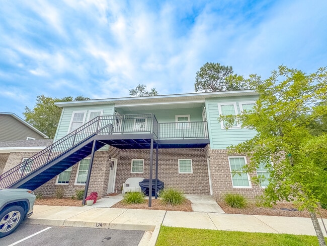 Primary Photo - 130 Briarwood Rd