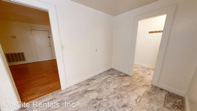 Building Photo - 2 br, 1 bath House - 5463 Trade St