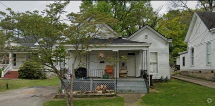 Building Photo - 205 Clay St