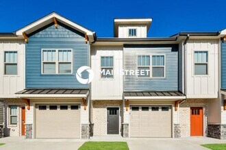 Building Photo - 2 Bedroom Pet-Friendly Home in Lebanon, TN with Main Street Renewal