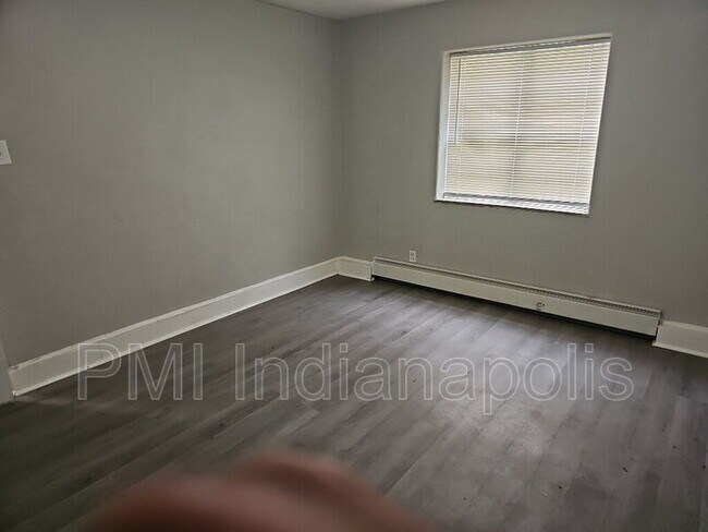 Building Photo - 8 N Butler Ave