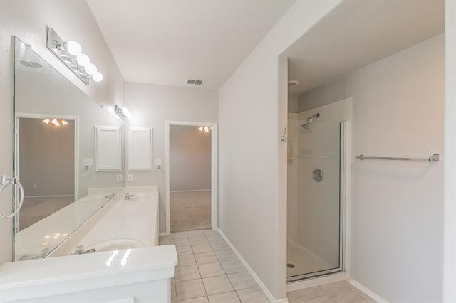 Building Photo - 2668 Redcedar Dr