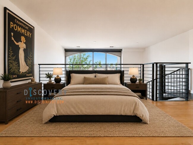 Building Photo - Modern Live/Work Loft At Market Square In Old Oakland