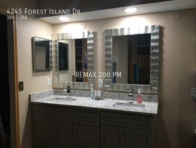 Building Photo - 4245 Forest Island Dr