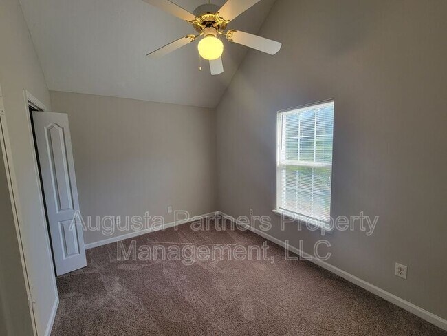 Building Photo - 4779 Cold Springs Dr
