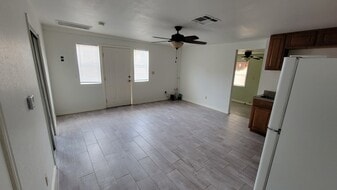 Building Photo - 2914 Copper Ave