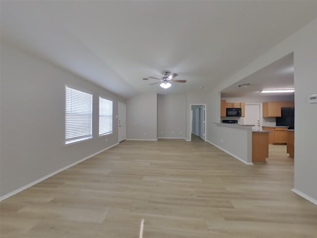 Building Photo - 2926 Umiak Dr