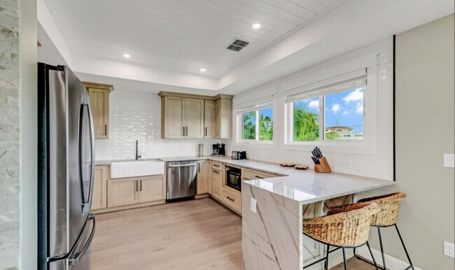 Building Photo - 2411 Avenue C