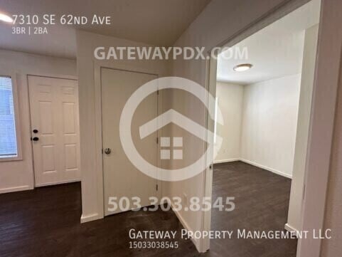 Building Photo - 7310 SE 62nd Ave