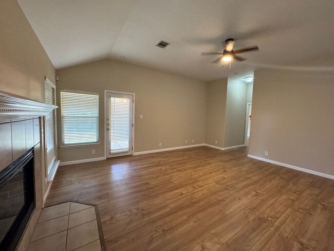Building Photo - 20502 Wild Springs Dr
