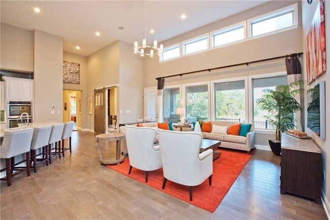 Building Photo - 209 Fair Oaks Dr