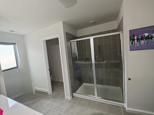 Building Photo - 756 Creekway Dr