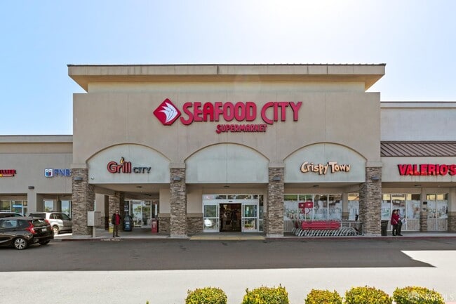 Building Photo - 2210 Gellert Blvd