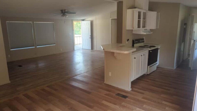 Building Photo - 114B Ava Ln