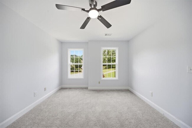 Building Photo - 2000 Millstone Dr SW