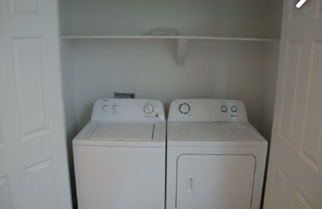 Building Photo - 1724 11th Ave