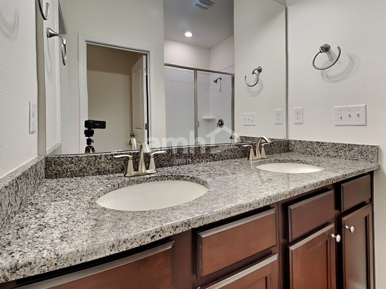 Building Photo - 3029 Eagle Blf Wy