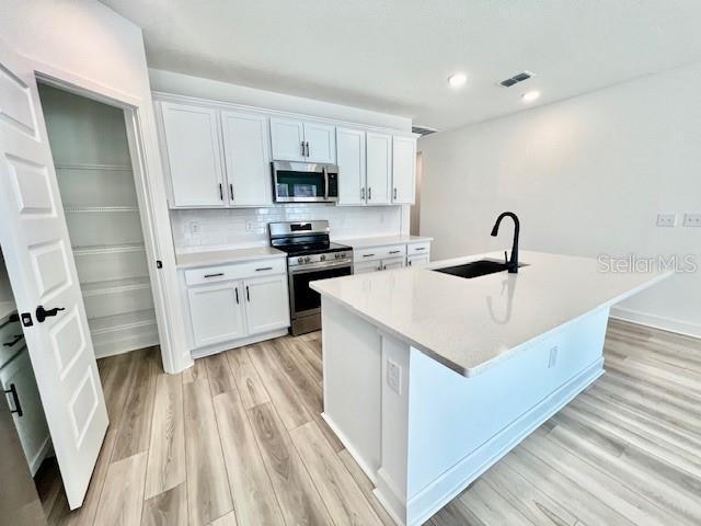 Building Photo - 1497 Laredo Ave