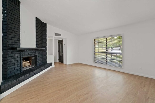 Building Photo - 17415 N Barker St