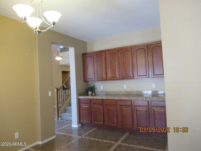 Building Photo - 3928 E Parkview Dr