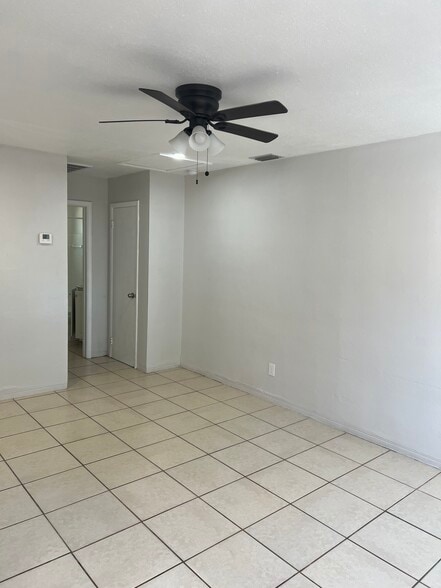 Bedroom - 7101 Dartmouth Ave N