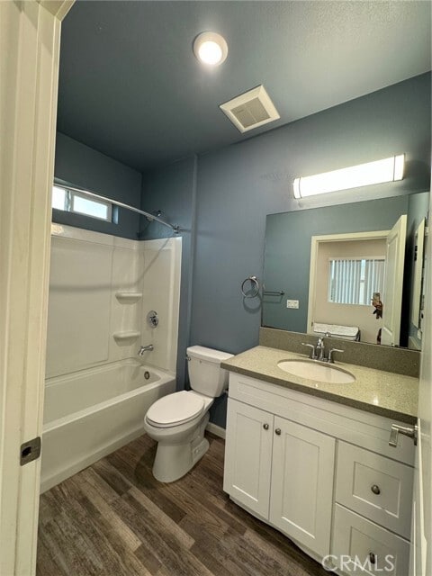 Building Photo - 621 Normandie Ave