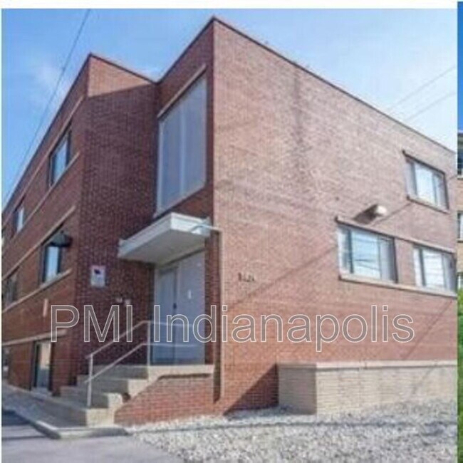 Primary Photo - 5824 E Washington St