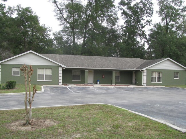 Building Photo - The Piquette Apartments | 3 Bedroom Apartm...